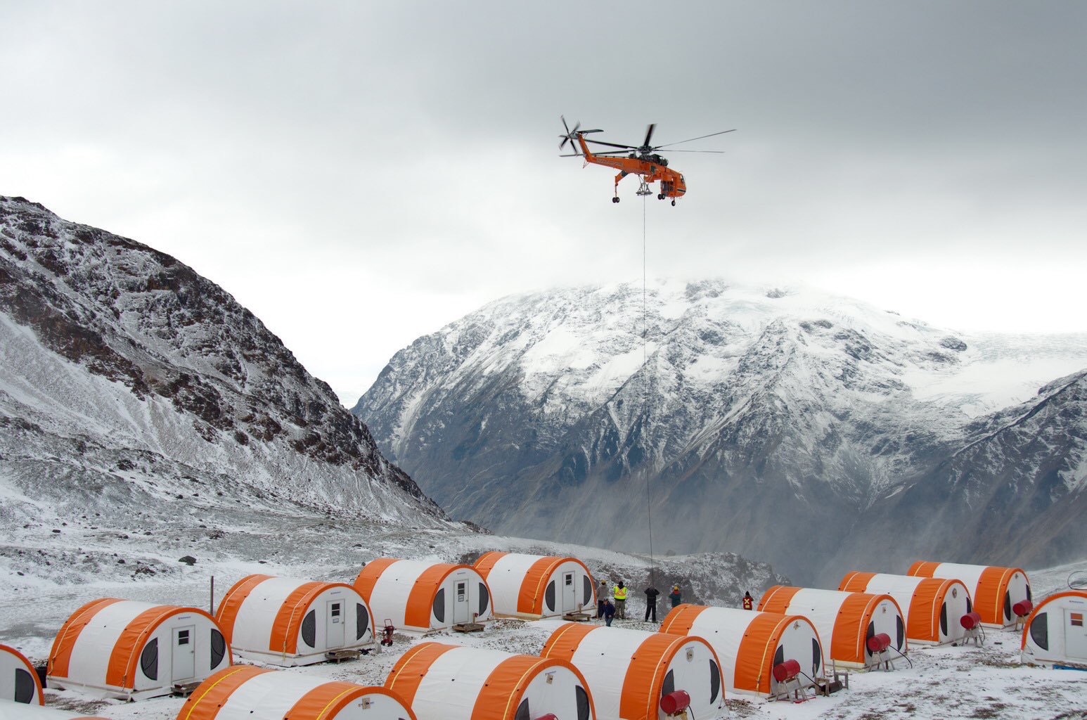 Helicopter delivery in Canadian Gold Mine