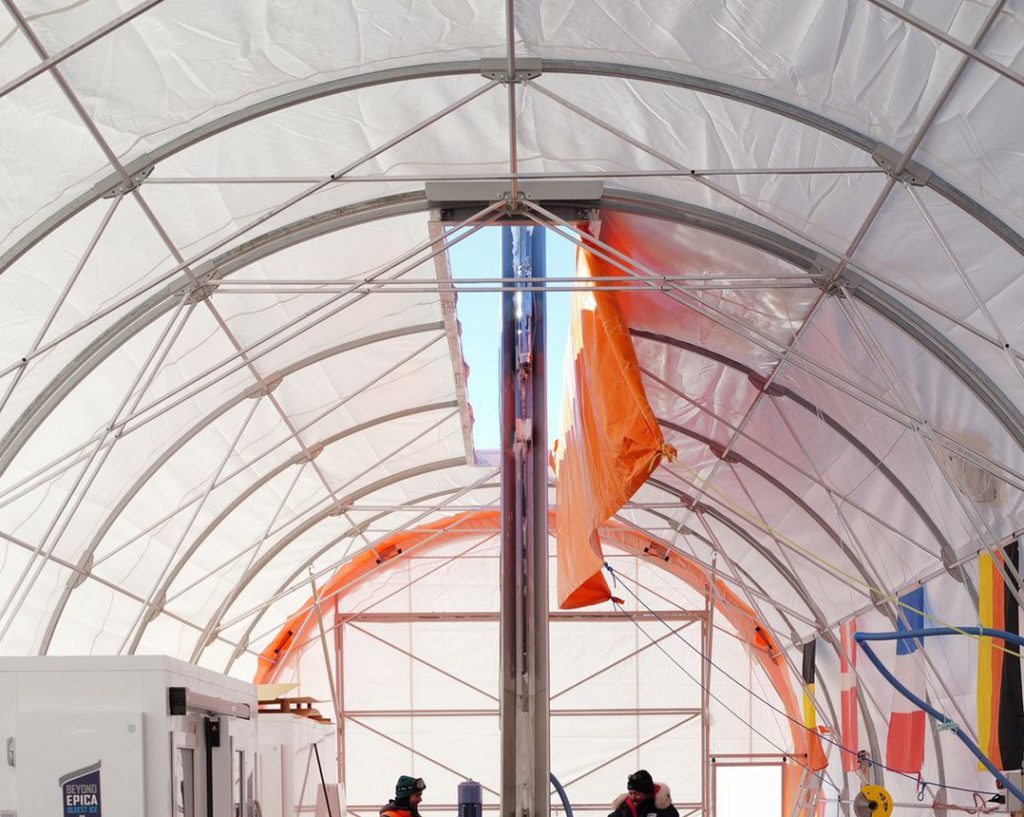 Raised drill mast